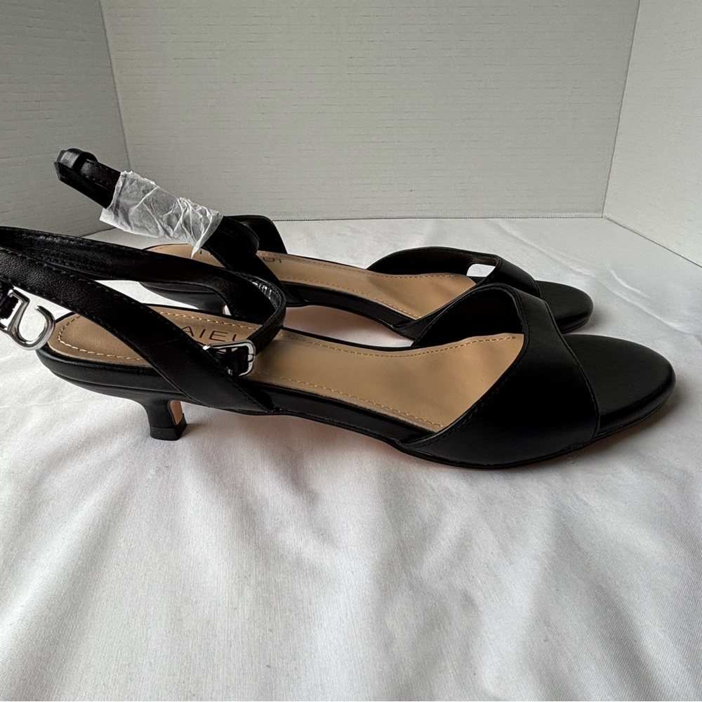 New Black Elegant Kitten Heels with Adjustable Strap - Picture 4 of 9